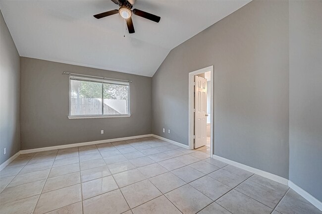 Building Photo - 6807 Catarina Cir