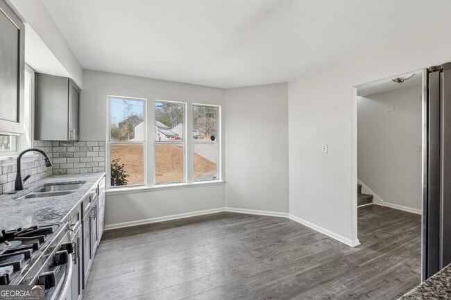 Building Photo - 5368 Stafford Dr NW