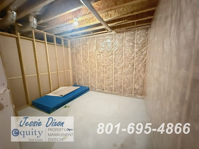 Building Photo - 1369 Carriage Chase Dr