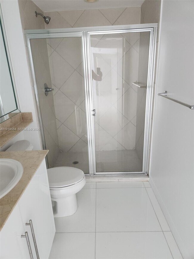 Building Photo - 325 S Biscayne Blvd