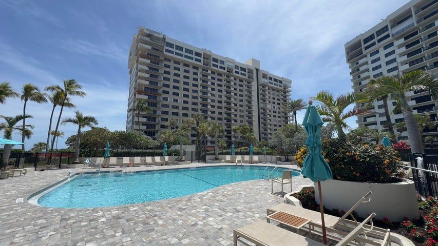 Building Photo - 5100 N Ocean Blvd