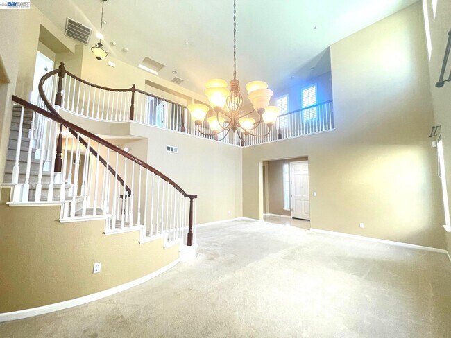 Building Photo - 1669 Marina Way