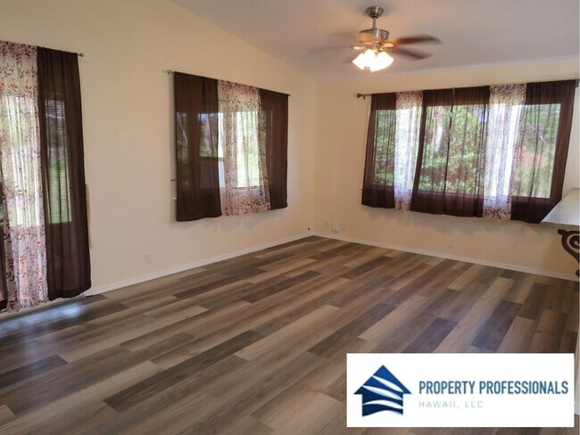 Building Photo - 38th in Orchidland