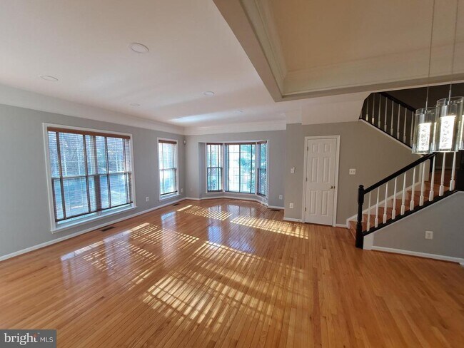Building Photo - 7738 Heritage Woods Way