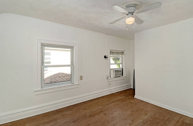 12'x10' dinning room view #2 - 61 Montague Pl