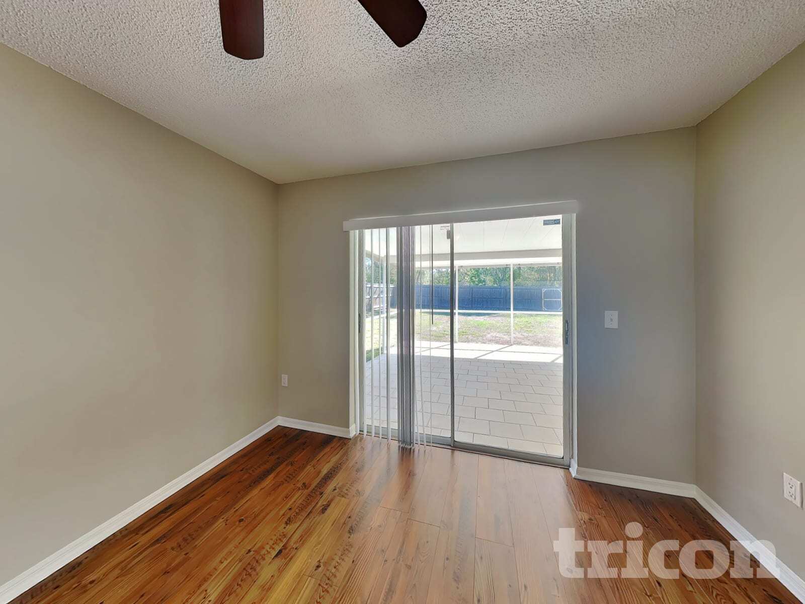 Building Photo - 1374 Godfrey Ave