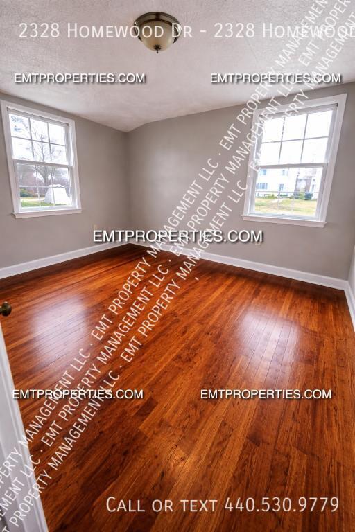 Building Photo - 2328 Homewood Dr