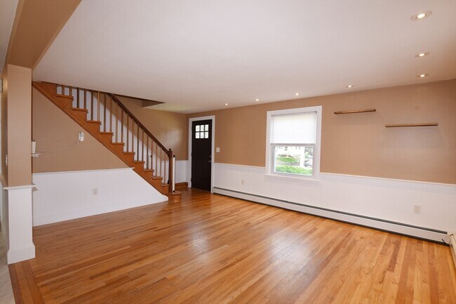 Building Photo - 18 Gould Rd