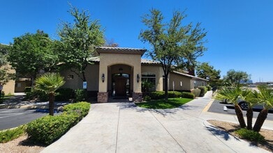 Building Photo - Gorgeous 1bed/1bath home nestled in a great area! MOVE IN SPECIAL $300 OFF First Months Rent!