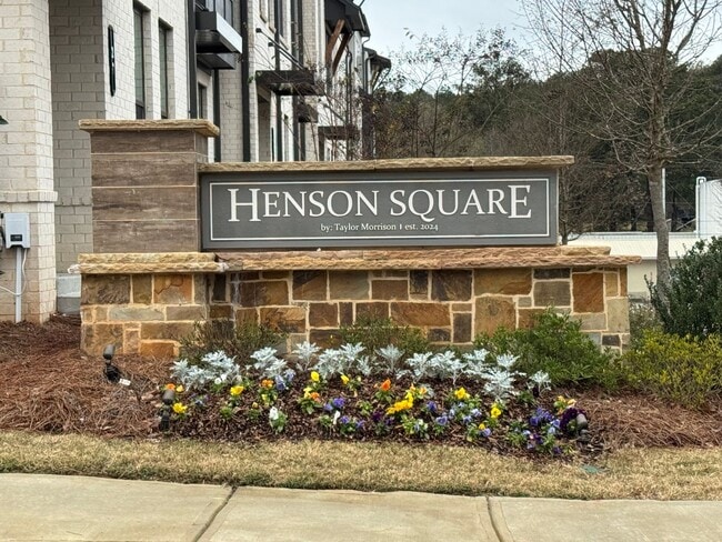 Building Photo - Beautiful 4 bed 3.5 Bath Home in Heart of Lawrenceville!