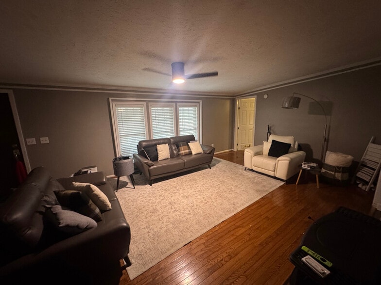 Building Photo - Stash-6 Lumberton nc