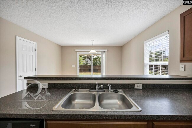 Building Photo - 80 Crossfox Ct