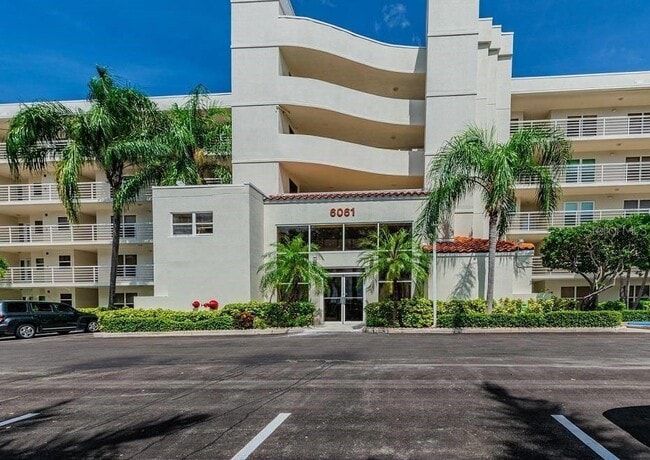 Building Photo - 6061 Bahia Del Mar Cir