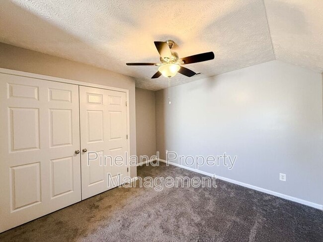 Building Photo - 1904 Yellowbrick Rd