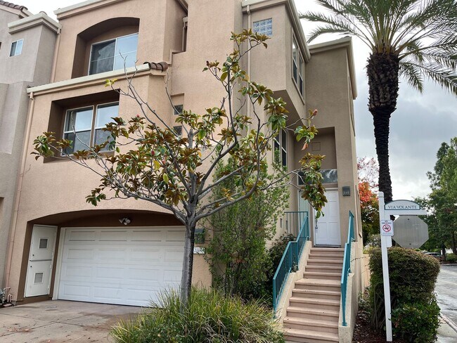 Primary Photo - Remodeled Townhome in the Heart of Cupertino!
