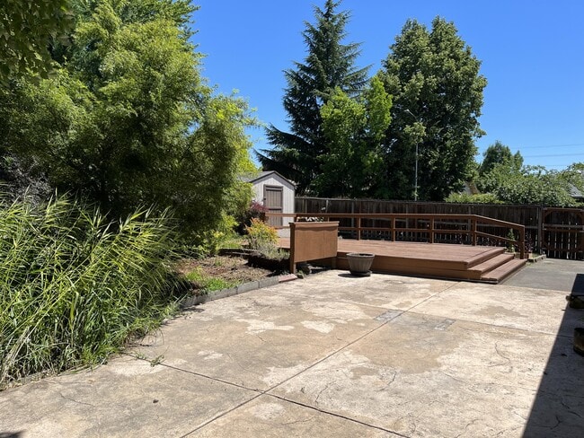 Building Photo - 3030 Bron Cir