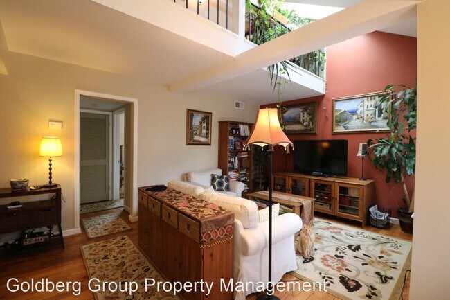 Building Photo - 2 br, 1 bath House - 3800 39th Street NW #...