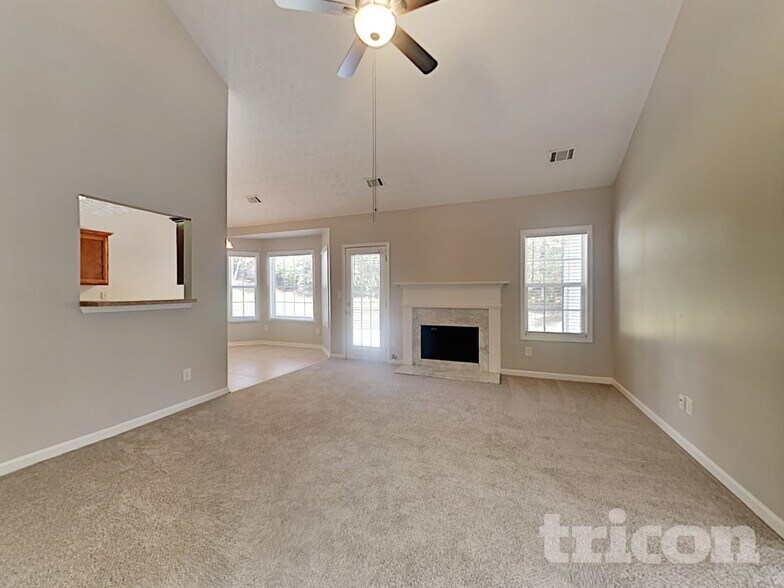 Building Photo - 416 Camella Cir