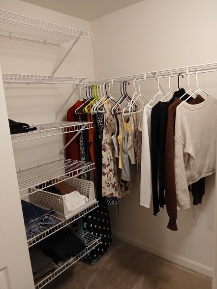 Building Photo - 720 NW 185th Ave