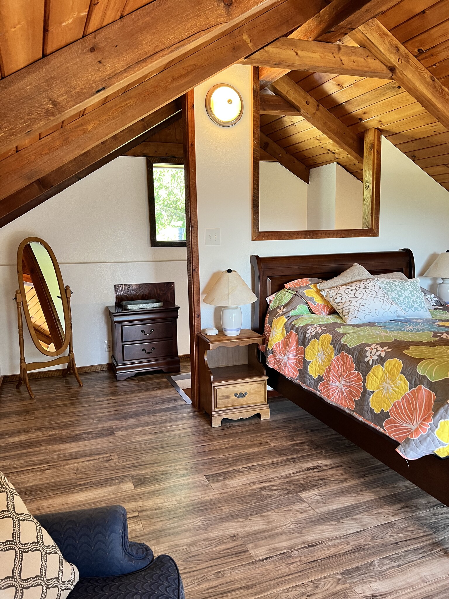 Building Photo - 260 Rustic Ln