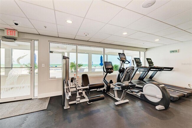 Building Photo - 603 Longboat Club Rd