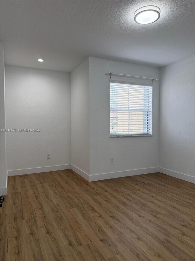 Building Photo - 3972 SW 149th Pl