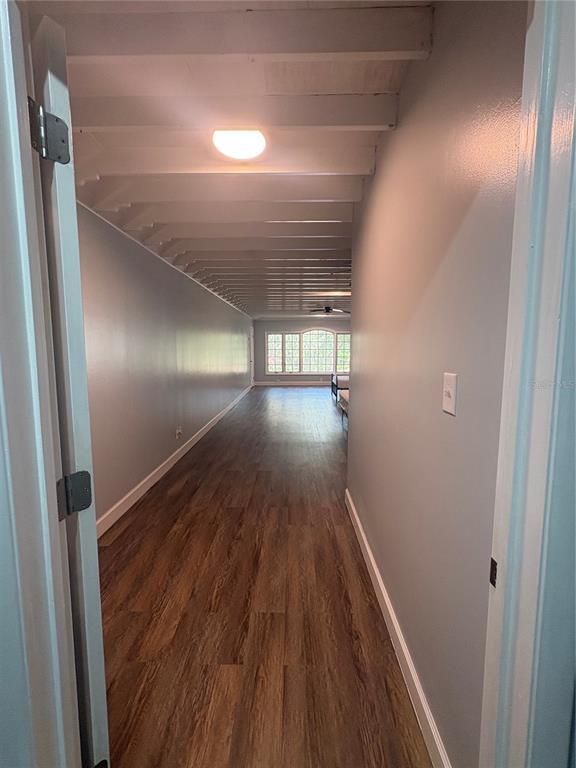 Building Photo - 976 SW Hamlet Cir