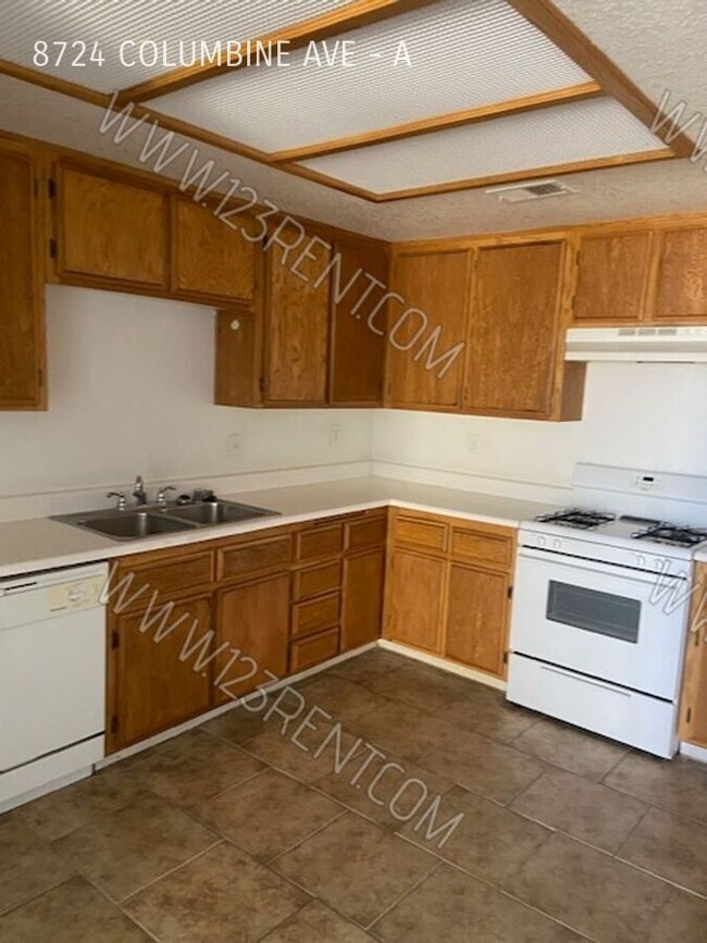Building Photo - 8724 Columbine Ave