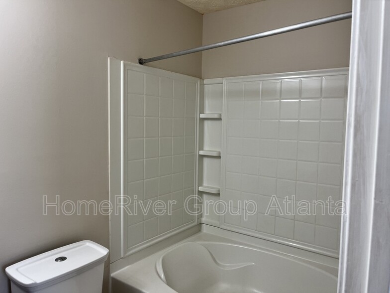 Building Photo - 11424 S Grove Dr