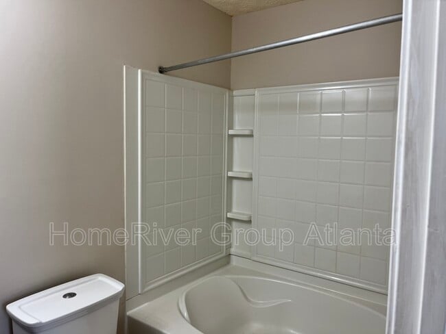 Building Photo - 11424 S Grove Dr