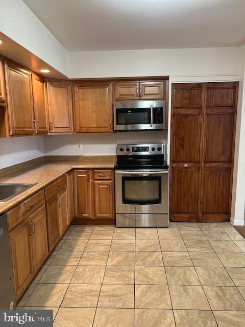 Building Photo - 3198 Old Post Dr