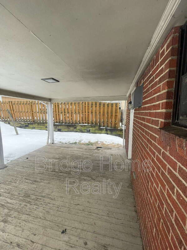 Building Photo - 149 Parkwood Rd