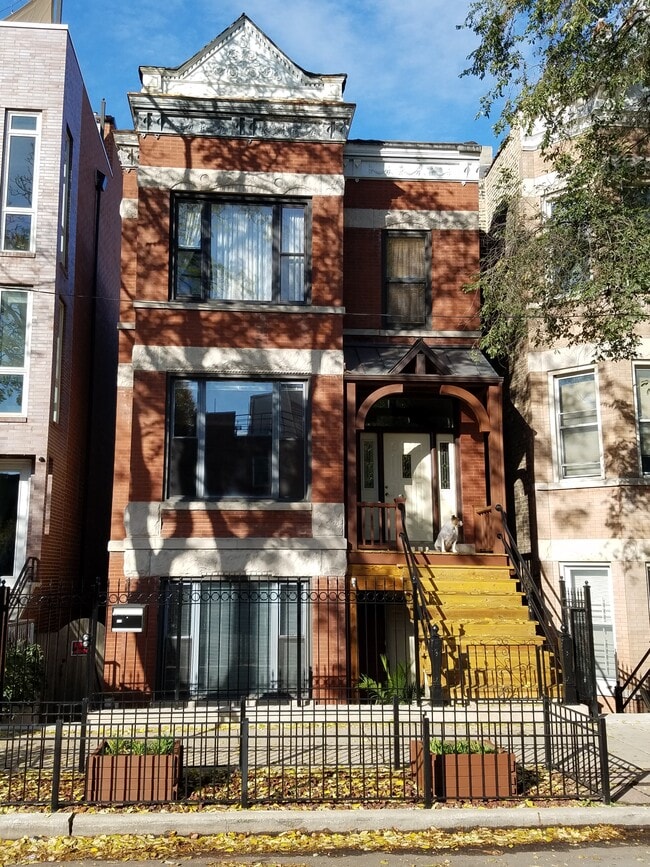 Building Photo - 1538 N Wood St