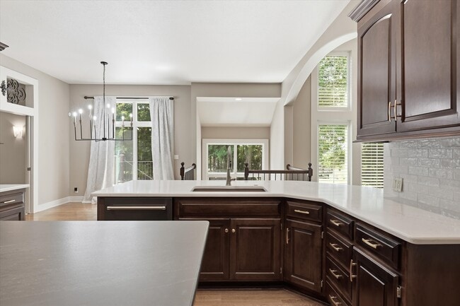 Building Photo - 9638 Zarda Dr