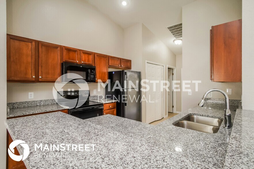 Building Photo - 301 Majestic Gardens Dr