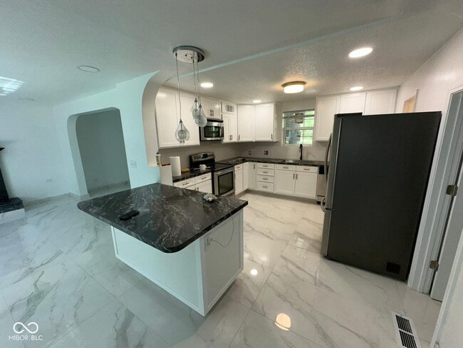 Building Photo - 1340 Rohrer Rd