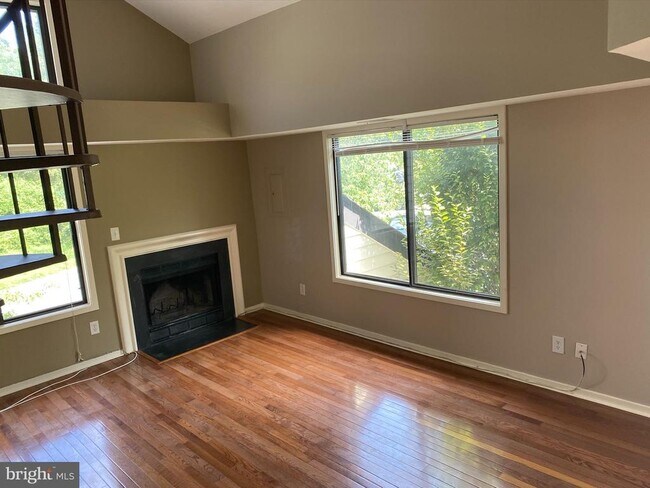 Building Photo - 18472 Bishopstone Ct