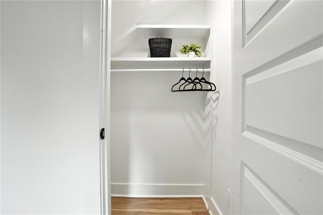 Building Photo - 1597 Glenwood Ave SE