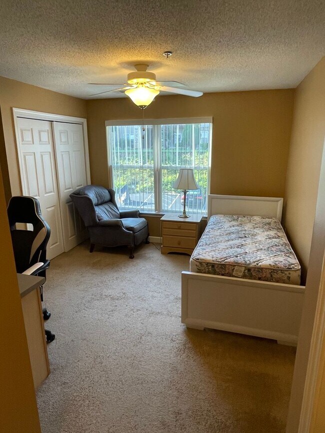 Building Photo - Fully Furnished Unit in Harts Cove!