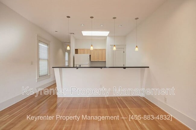 Building Photo - 812 NW 7th St