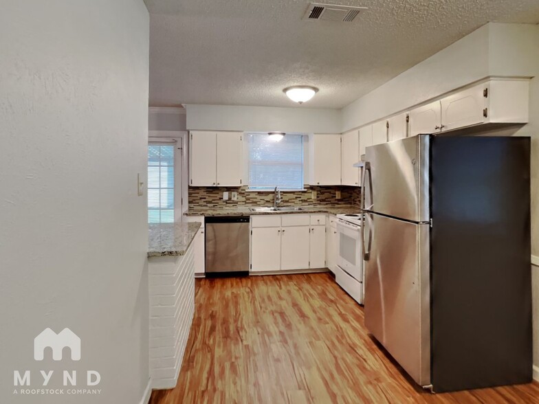 Building Photo - 7000 Shiloh Ct