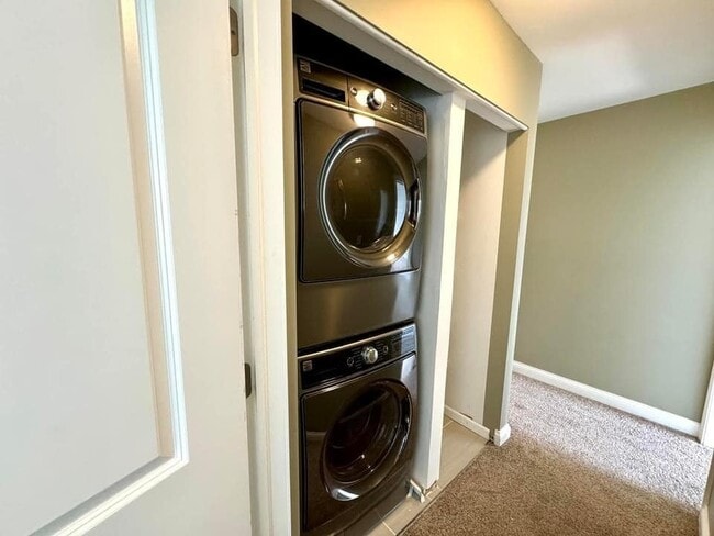 Building Photo - 1437 Meadowsedge Ln