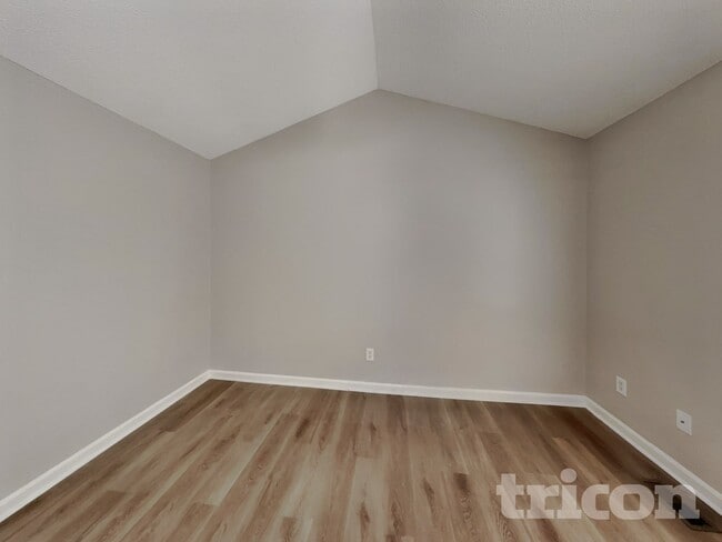 Building Photo - 149 Cambridge Elm Dr