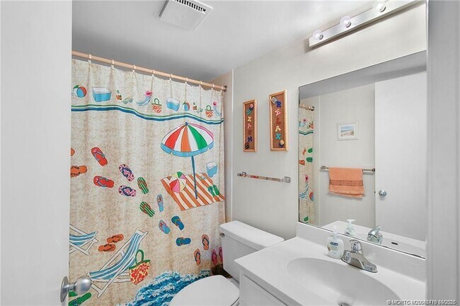 Building Photo - 10200 S Ocean Dr