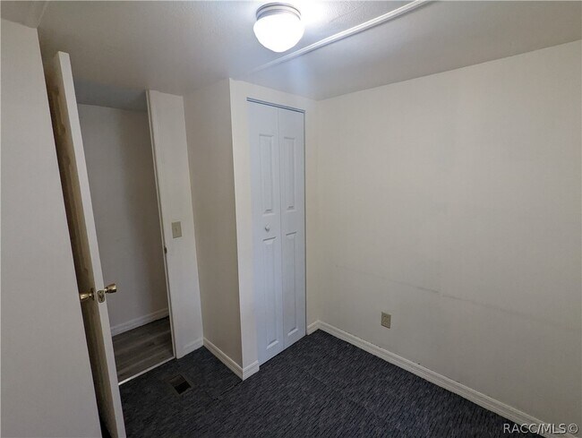 Building Photo - 7090 N Palmer Way