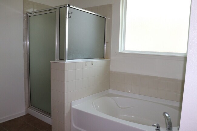 Building Photo - 28 Abacus Ave