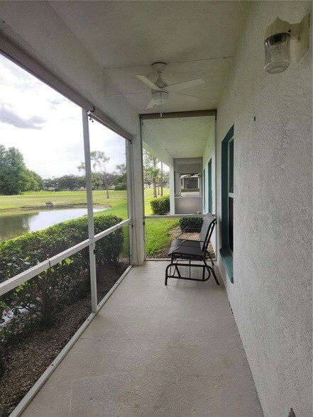 Building Photo - 6566 Fairway Gardens Dr