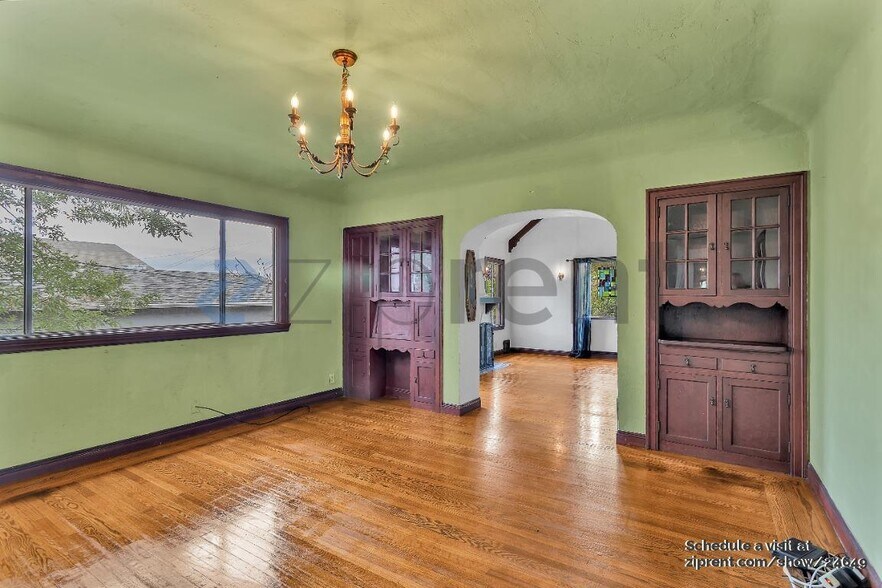 Building Photo - 1801 E 24th St