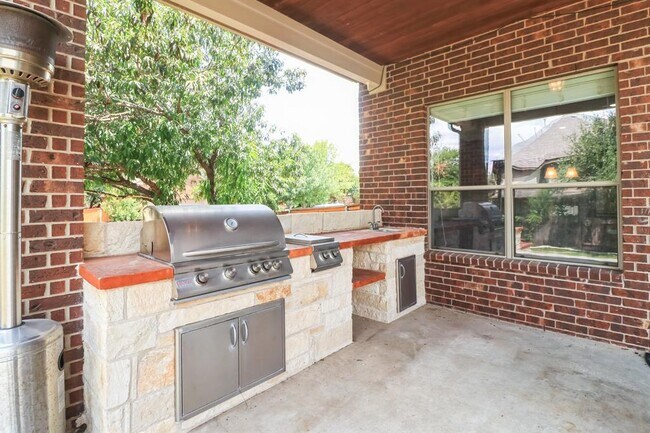 Building Photo - 3913 Remington Rd