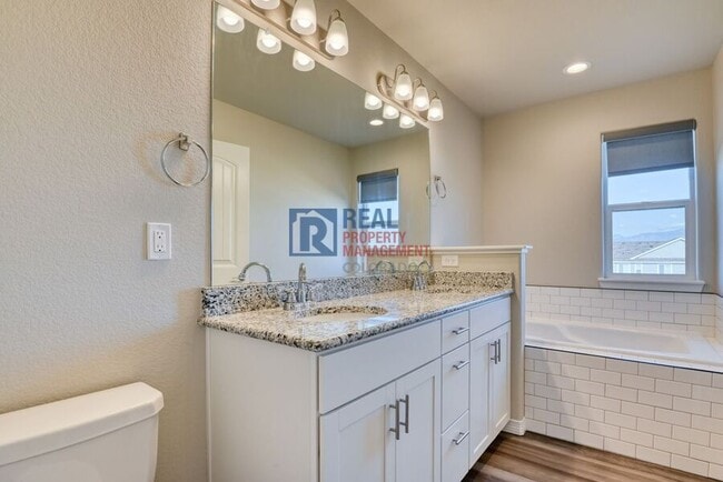 Building Photo - 6712 Skuna Dr
